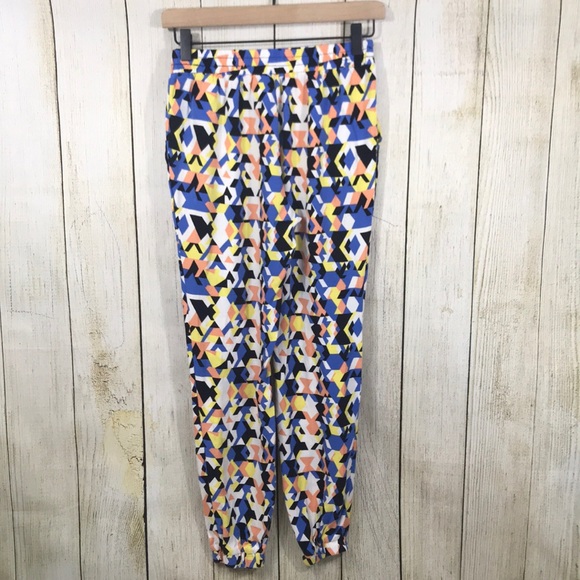 ShoSho Linen Ladies Jogger Pants - Picture 5 of 7